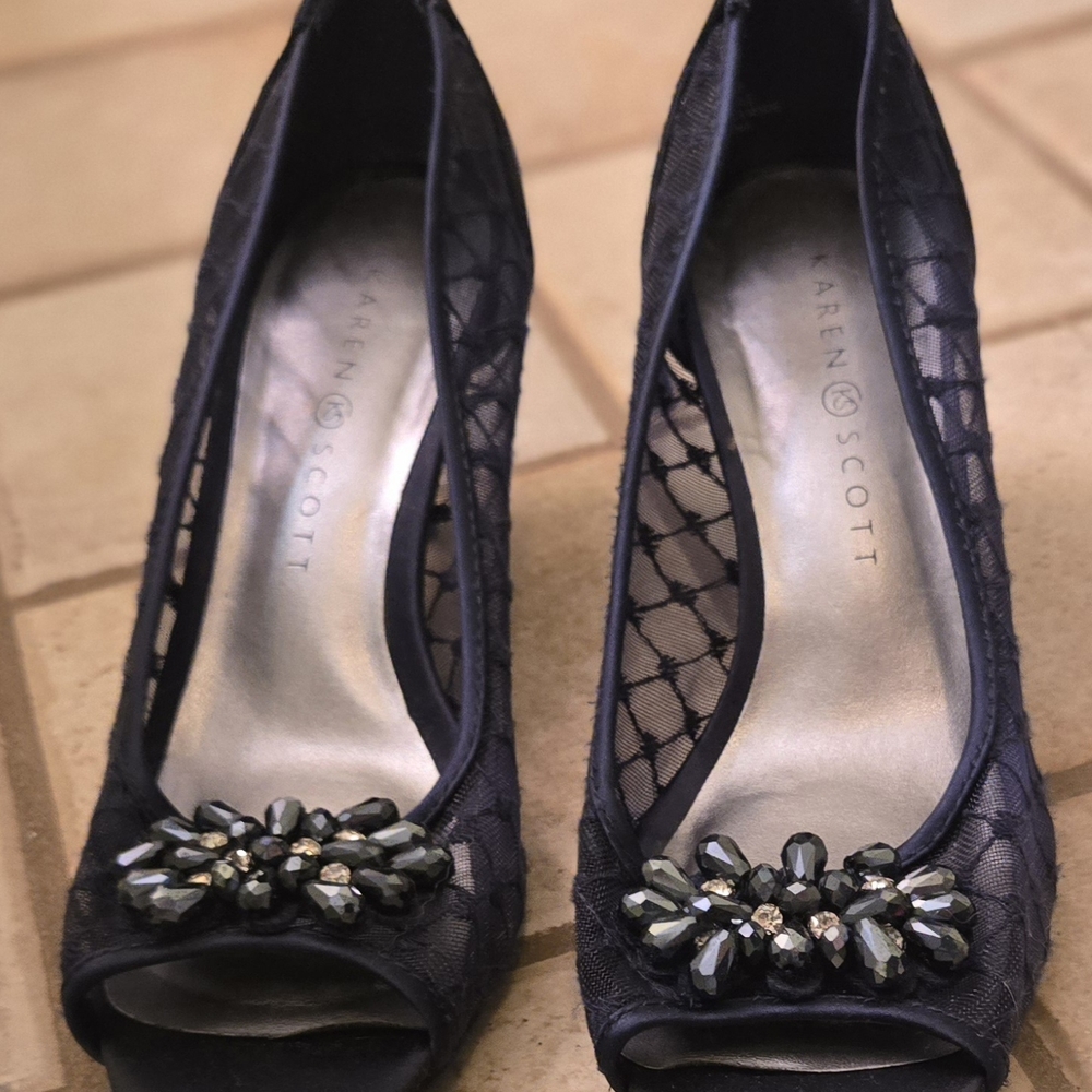 Karen Scott Black Classic Heels with Decorative Details